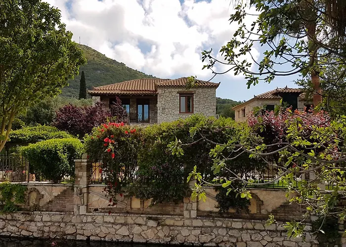 Castello Bellos Villas & Apartments