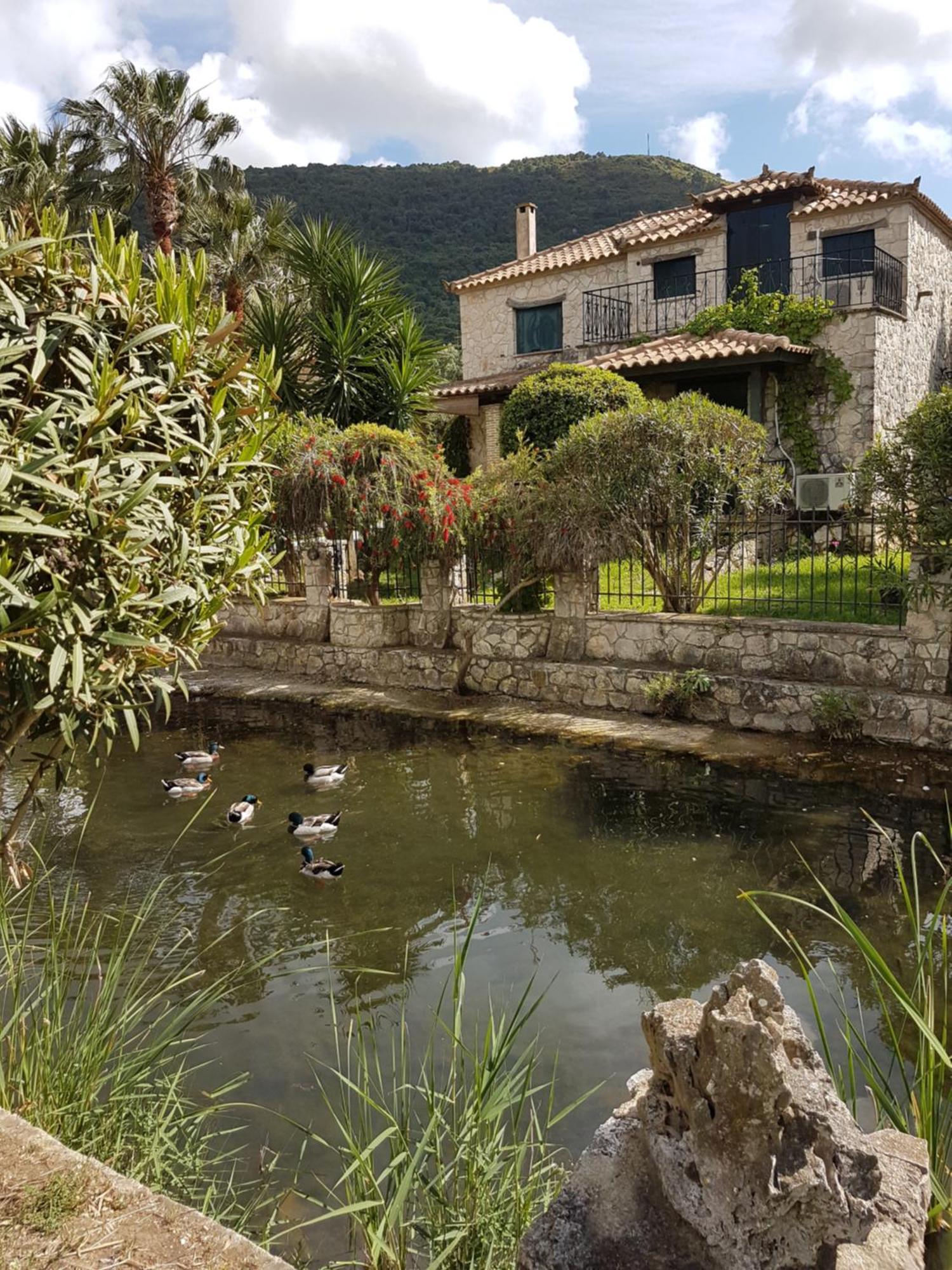 Castello Bellos & Apartmán Keri