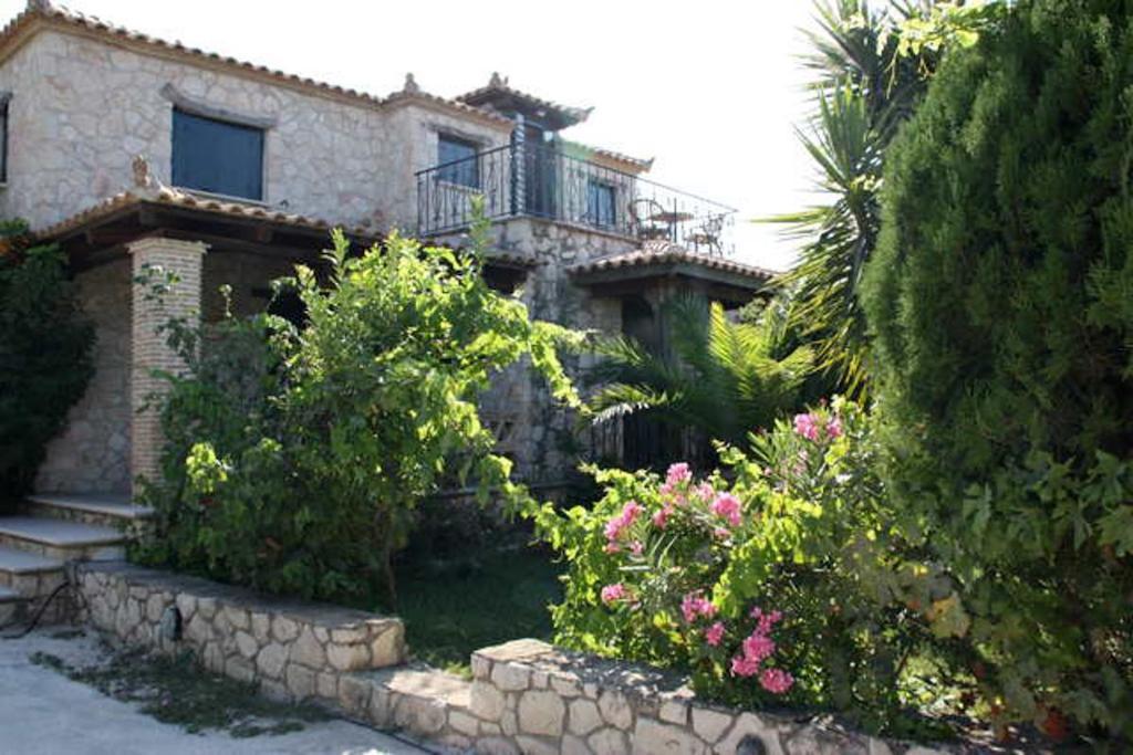 Castello Bellos &