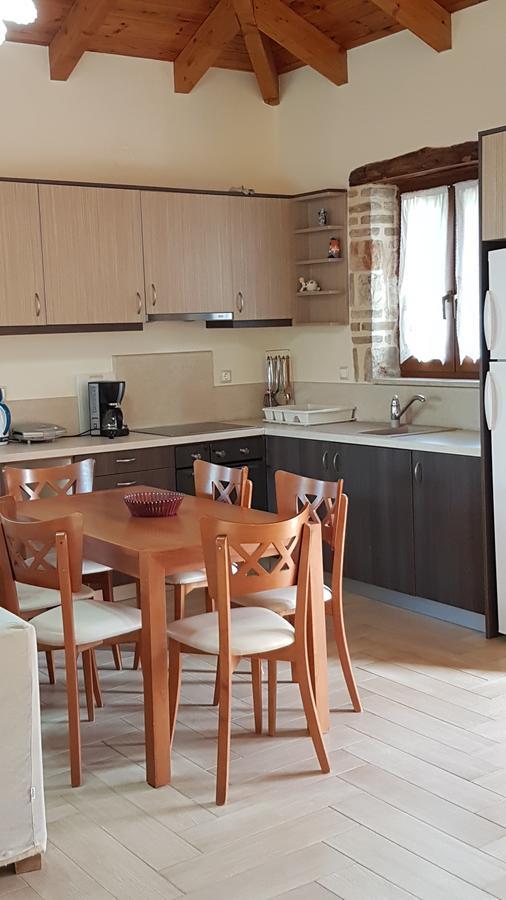 Castello Bellos & Apartment *