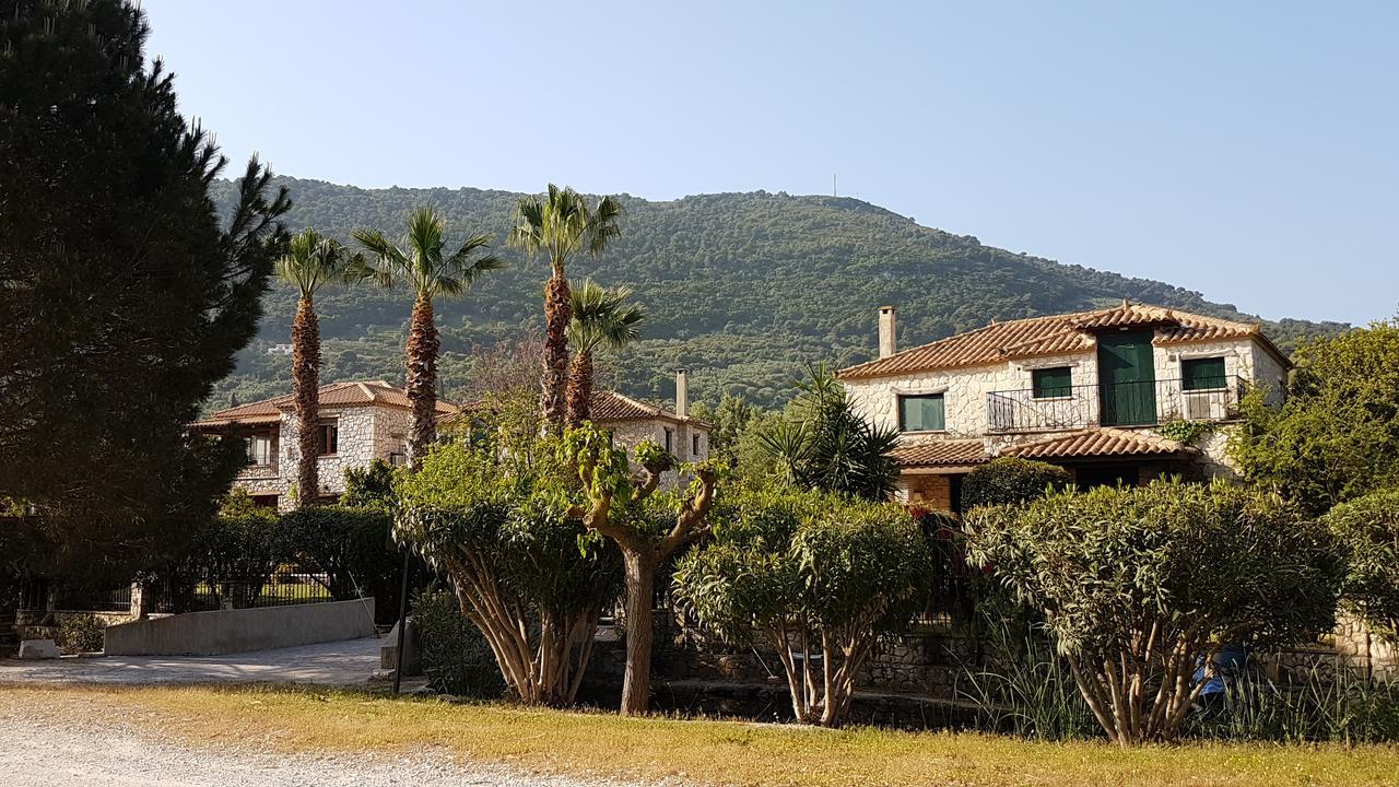 Castello Bellos Villas&apartments Keri