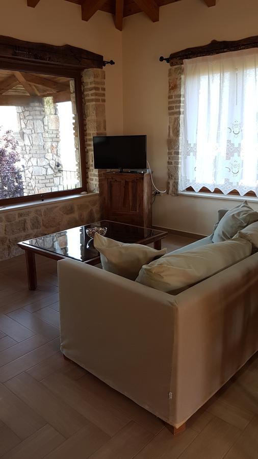 Castello Bellos & Apartment *